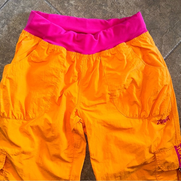 EUC - ZUMBA Wear Adjustable Cargo Workout Pants - Picture 5 of 15